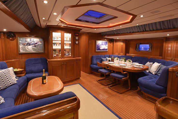 Swan 77 - CYGNUS MONTANUS II - Mood and other discreet overhead lighting and detail work in the main saloon