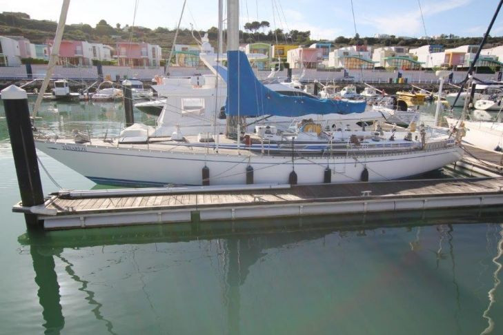SWAN 57 TENAREZE for sale with Yeoman Yachts